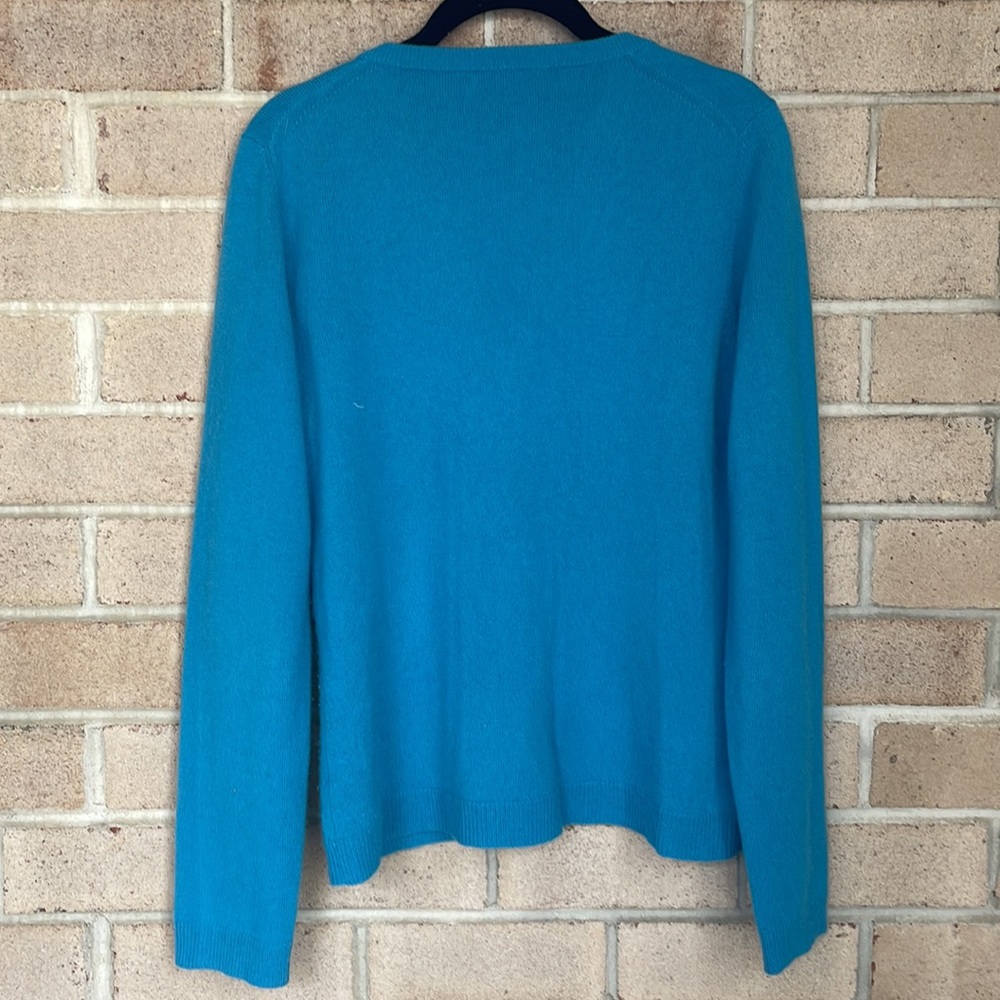 Teal Cashmere V-Neck Knit Sweater - Picture 6 of 7